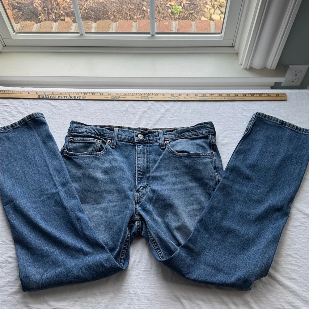 Levis 514 Straight Fit Jeans Mens 36X30 Blue Medium Wash Faded Denim